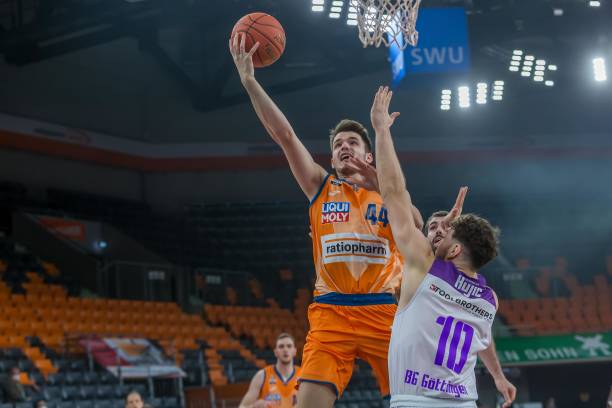 和灵活著称 和灵活著称