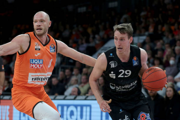 赛安赛龙首 赛安赛龙首