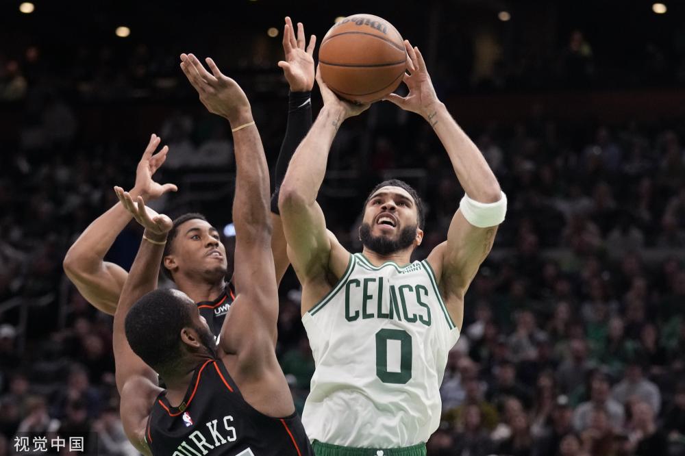 也体现了坚 也体现了坚